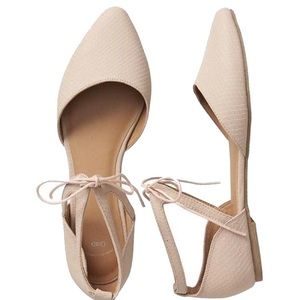 Gap Nude Pink Tie Flats
